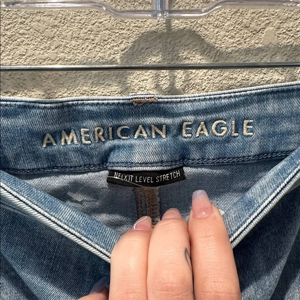 American Eagle Outfitters Light Blue Distressed Jean Shorts Size 18 - Picture 2 of 8